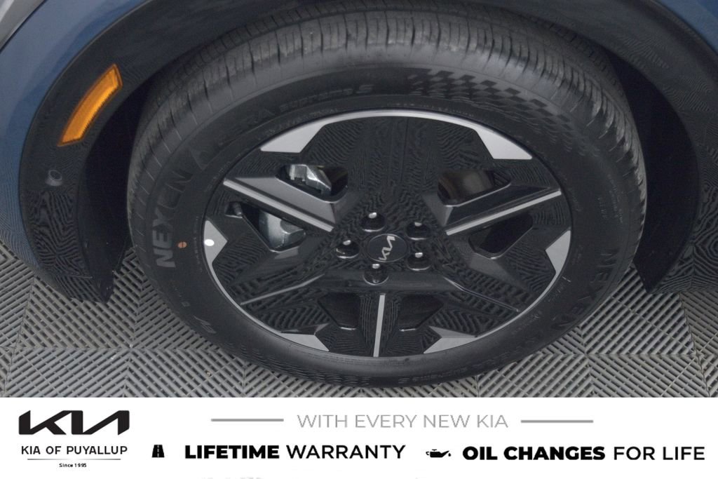 New 2025 Kia EV6 Wind image 21