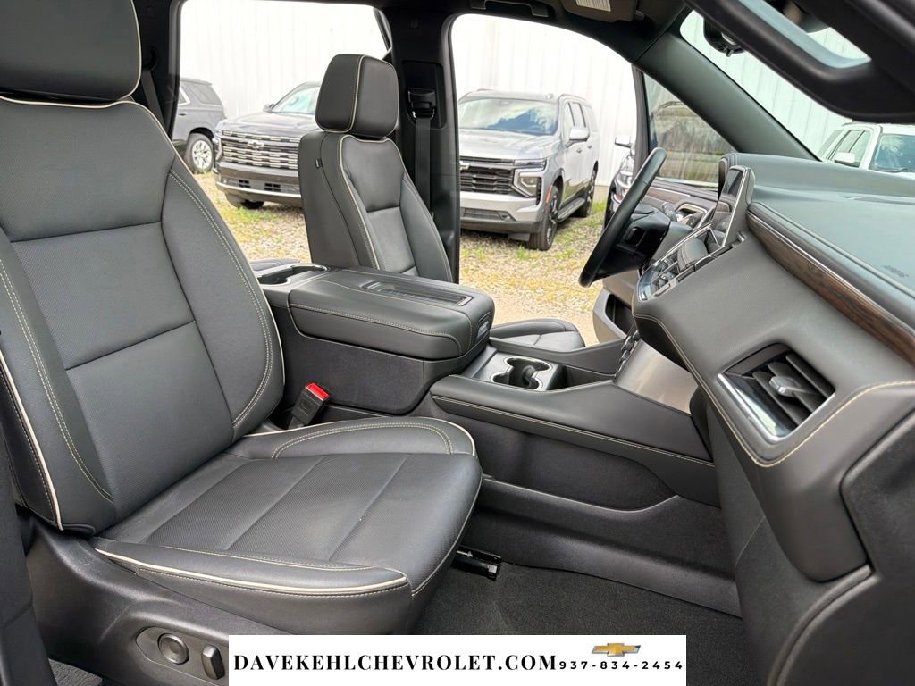 Used 2024 Chevrolet Tahoe Premier w/ Premium Package 2 AWD/4WD image 25