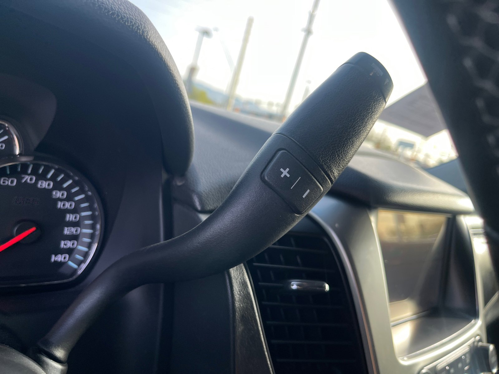 Used 2015 Chevrolet Tahoe LT w/ Luxury Package image 11