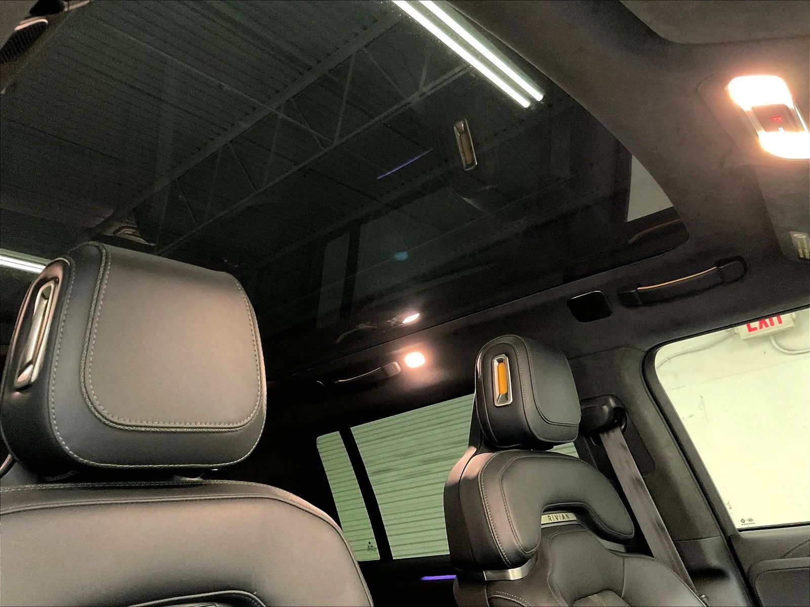 Used 2023 Rivian R1S Adventure Quad AWD/4WD image 27