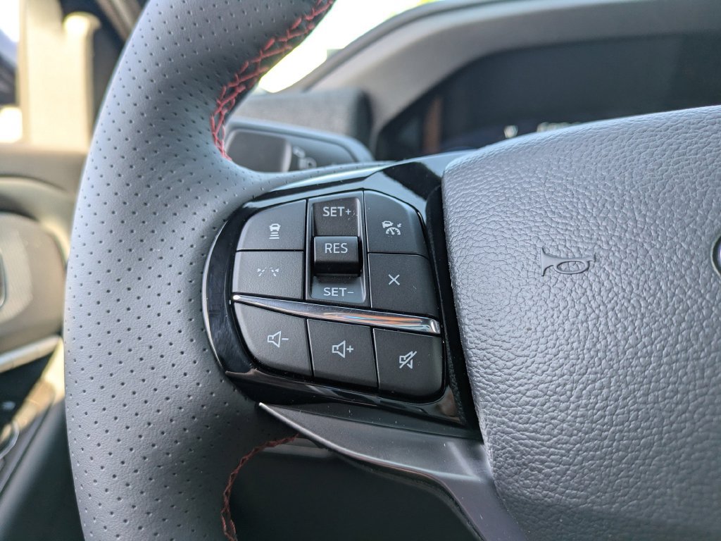 New 2026 Ford Explorer ST-Line w/ Premium Package RWD image 32