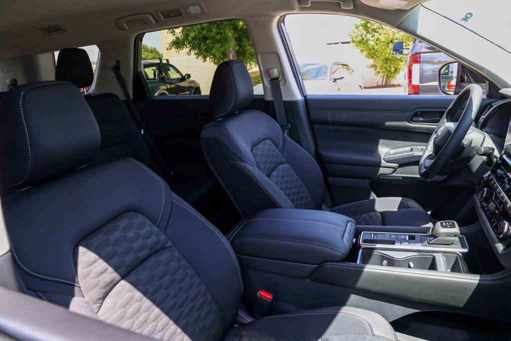 New 2026 Nissan Pathfinder SV FWD image 21
