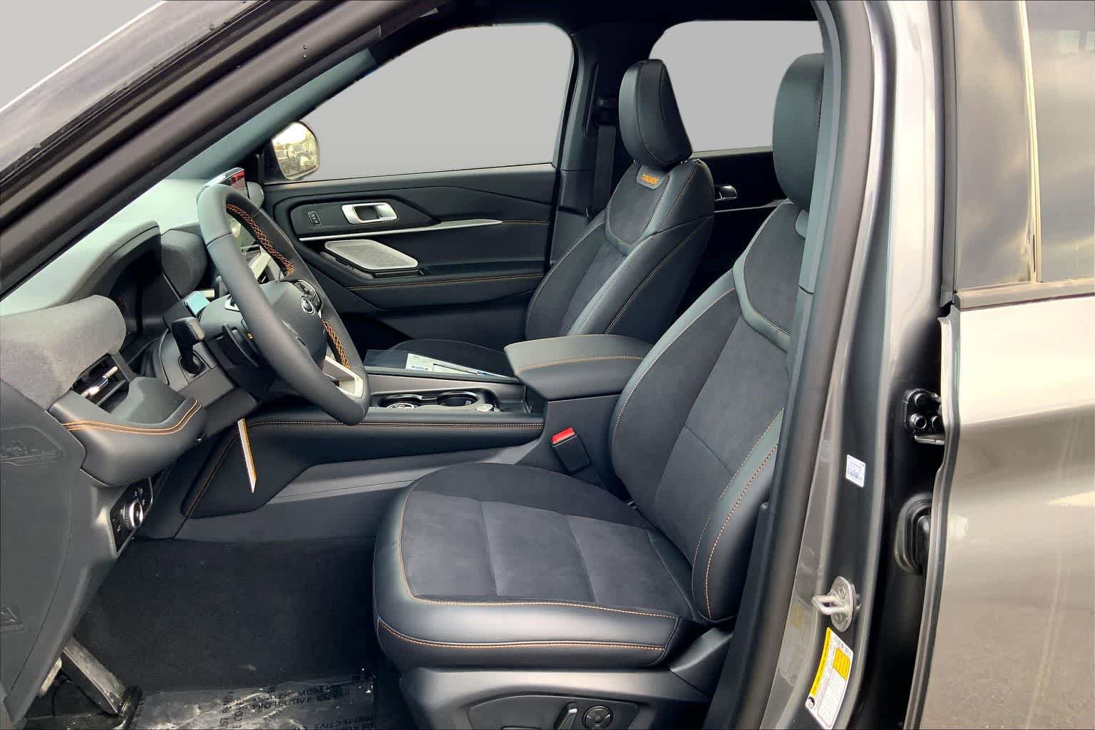 New 2026 Ford Explorer Tremor w/ Tremor Ultimate Package AWD/4WD image 7