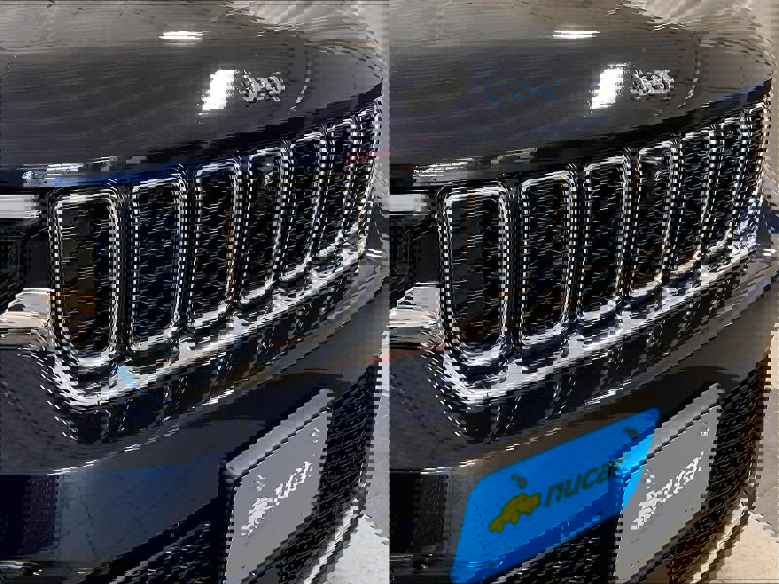 Used 2023 Jeep Grand Cherokee 4WD 4xe w/ Luxury Tech Group II image 31