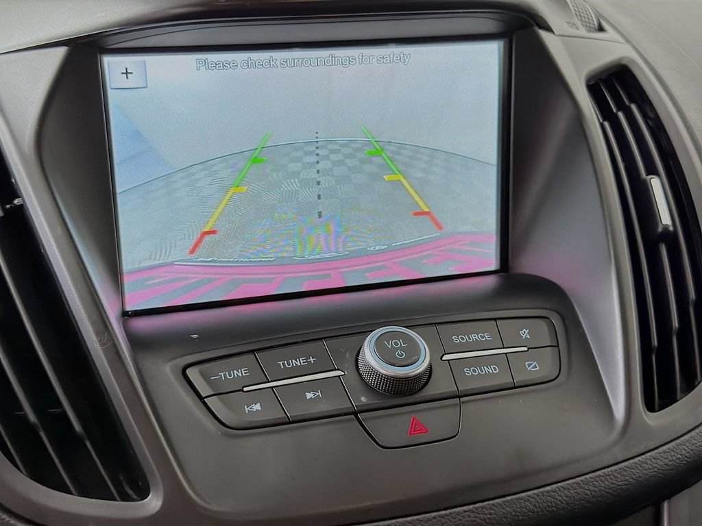 Certified 2019 Ford Escape SE FWD image 18