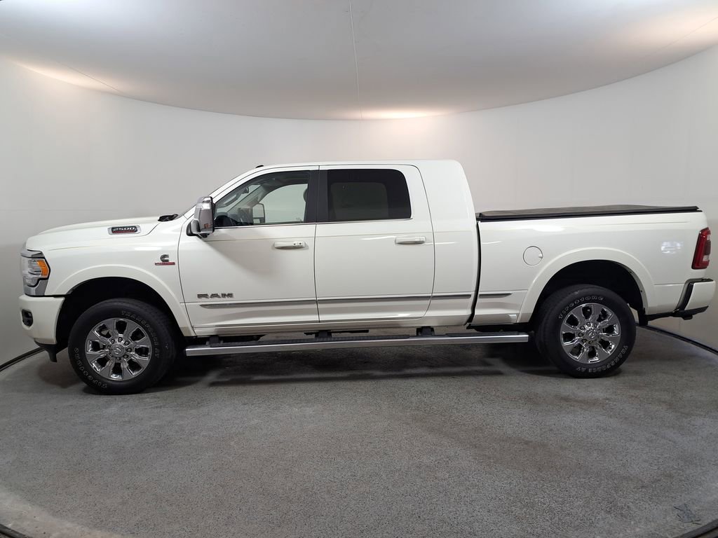 Used 2023 RAM 2500 Limited w/ Towing Technology Group image 4