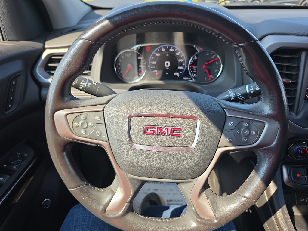 Used 2022 GMC Acadia AT4 w/ Technology Package AWD/4WD image 16