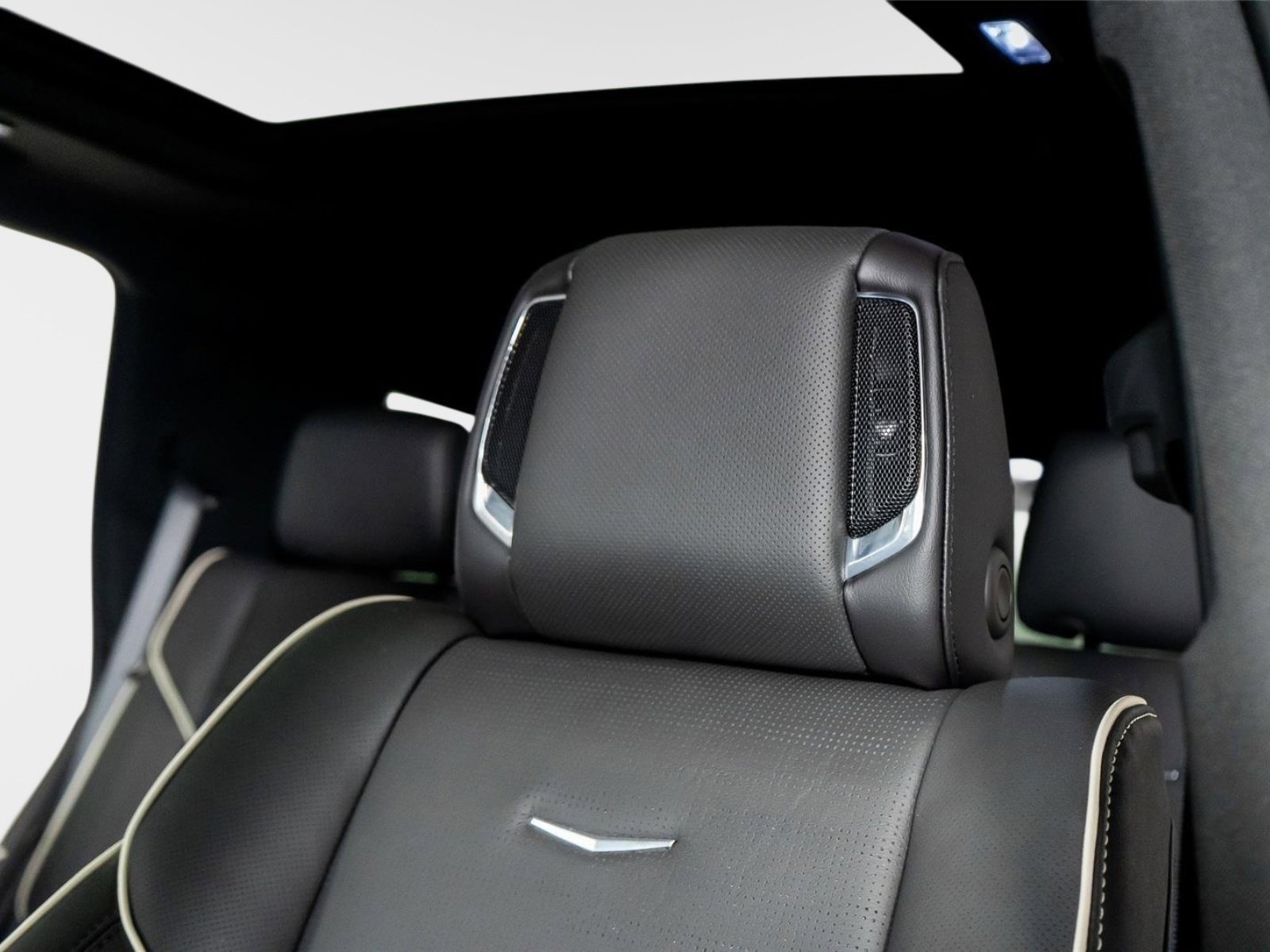 Used 2026 Cadillac Escalade Sport image 27