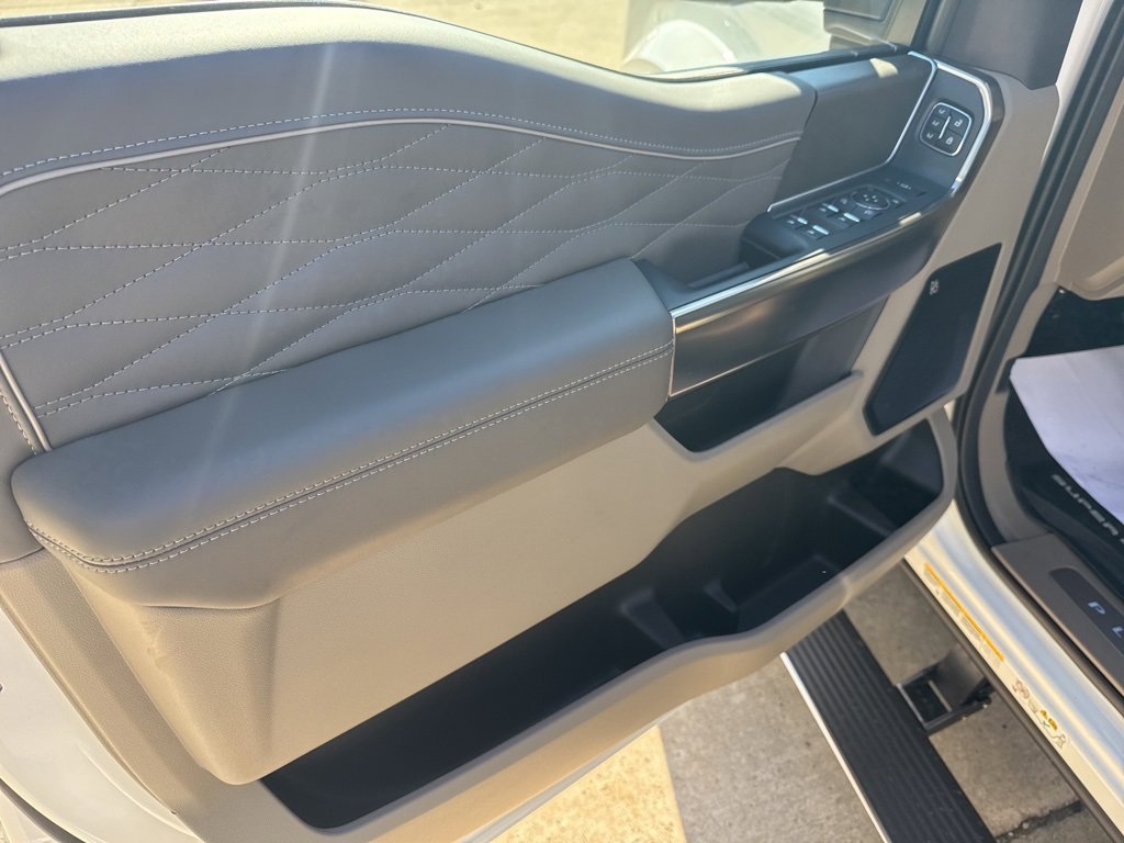 New 2026 Ford F450 Platinum image 7