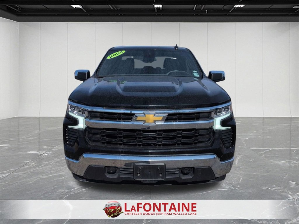 Used 2025 Chevrolet Silverado 1500 LT image 8