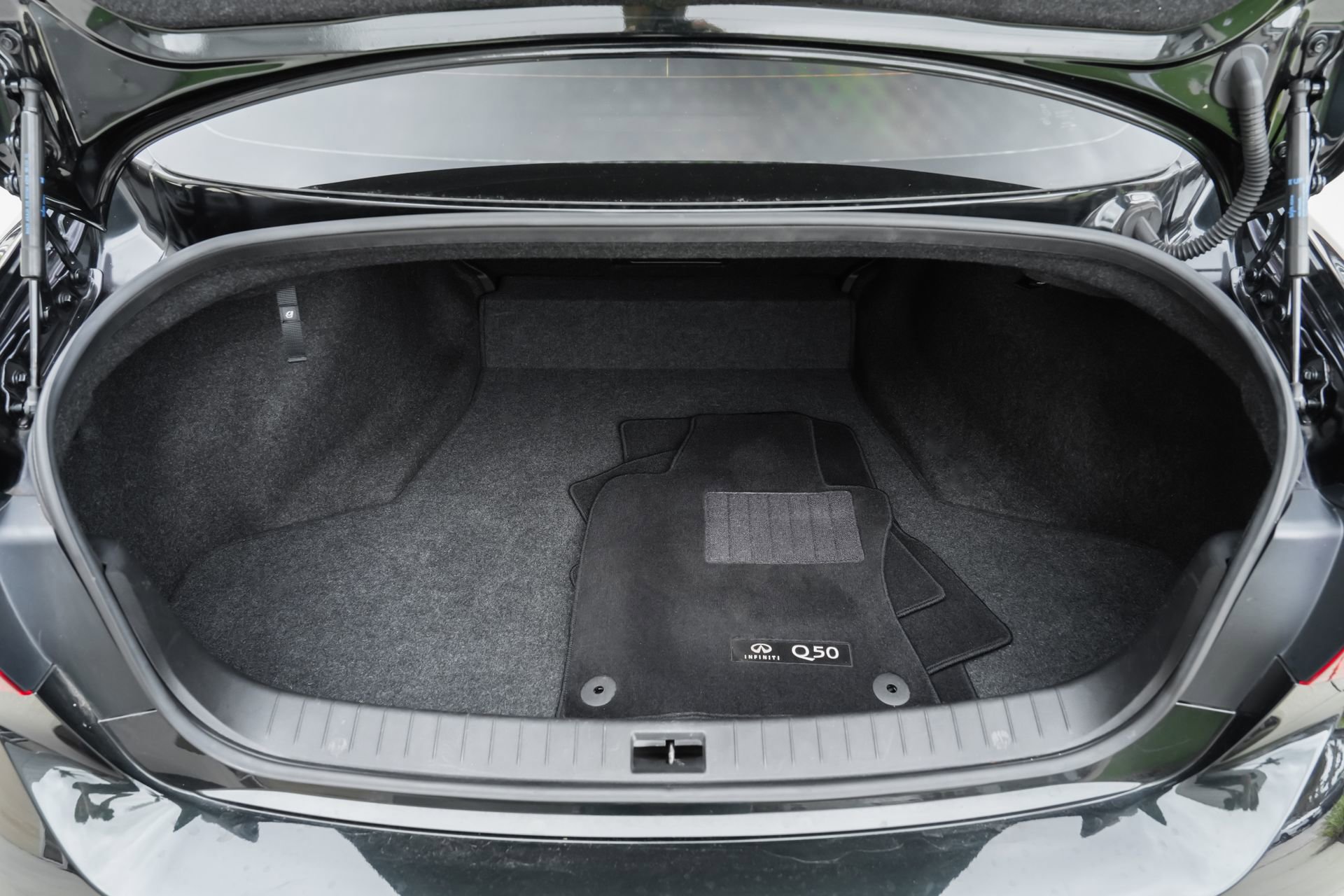 Used 2023 INFINITI Q50 Red Sport 400 w/ Black Opal Edition image 41