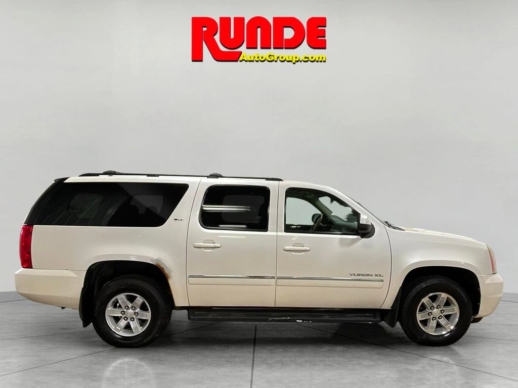 Used 2012 GMC Yukon XL SLT w/ SLT-2 Equipment Package image 6