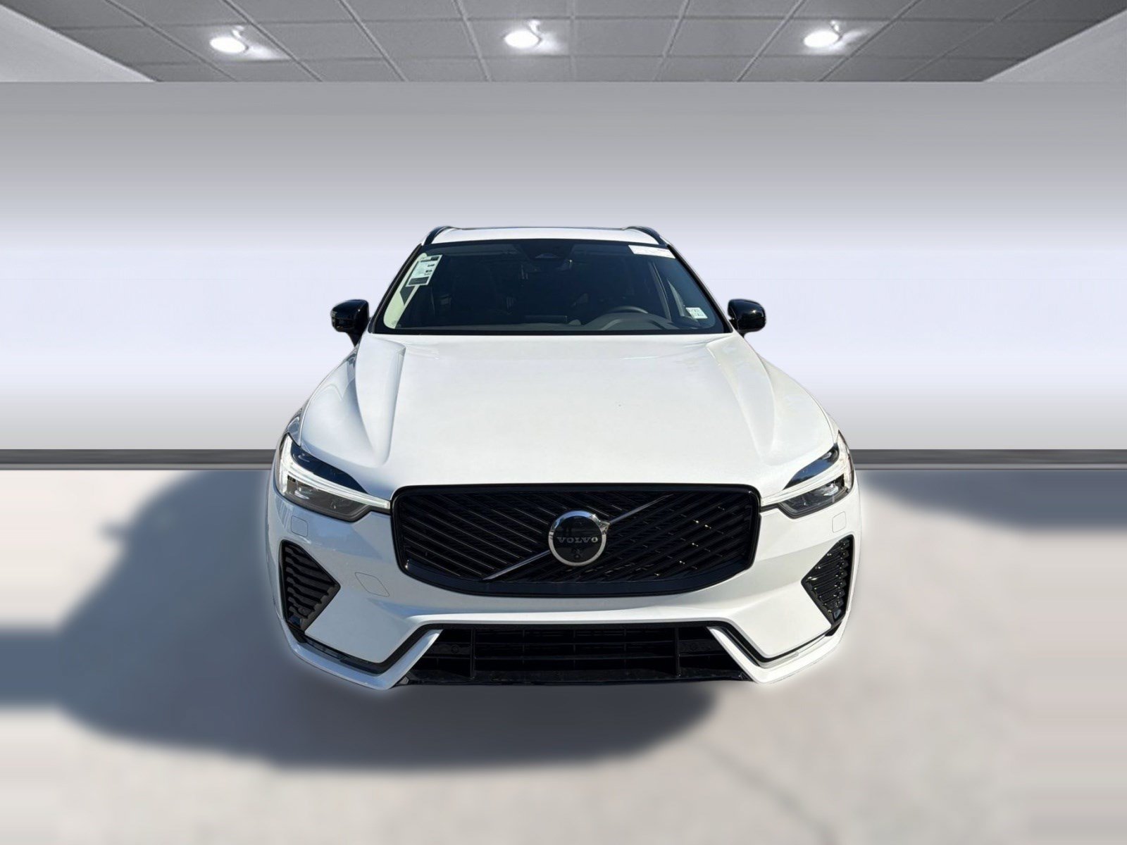 New 2027 Volvo XC60 B5 Plus AWD/4WD image 6