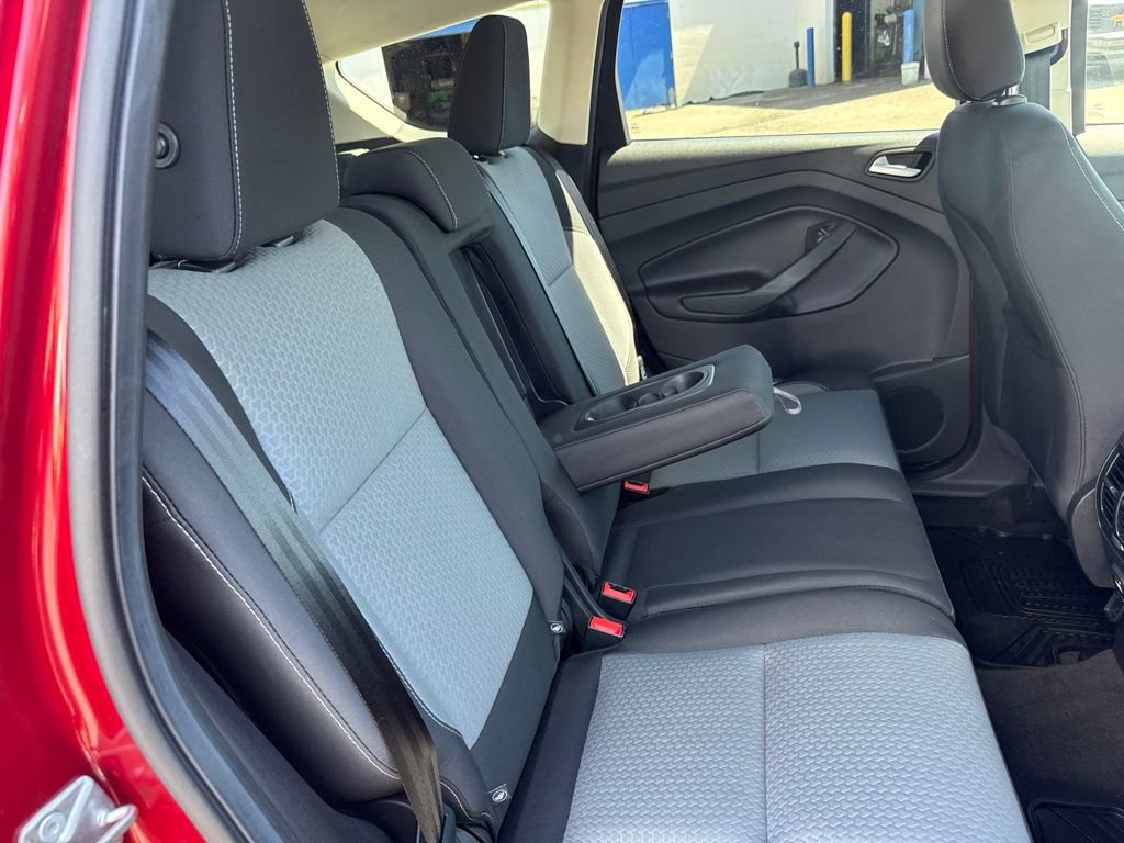 Used 2019 Ford Escape SE FWD image 38