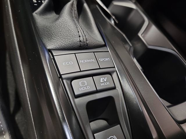 Used 2025 Toyota Camry SE image 26