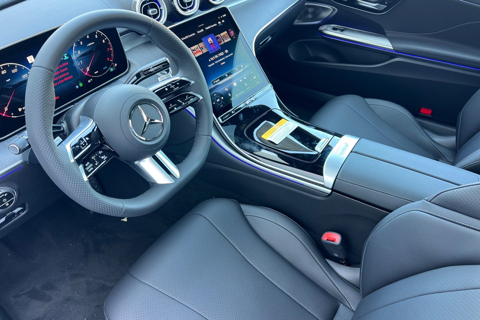 New 2027 Mercedes-Benz CLE 300 4MATIC Coupe image 4