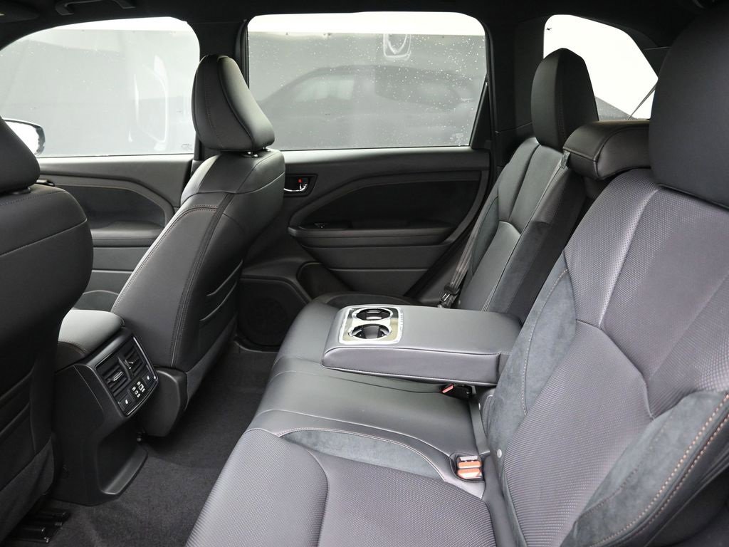 New 2025 Subaru Forester Touring image 18
