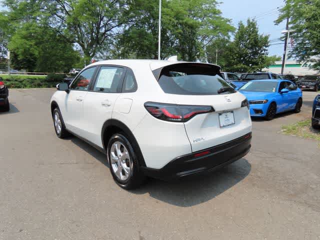 Certified 2023 Honda HR-V LX image 4