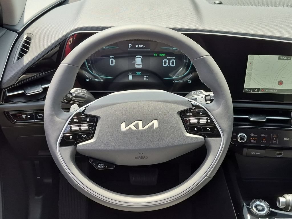 New 2026 Kia Niro FWD image 11