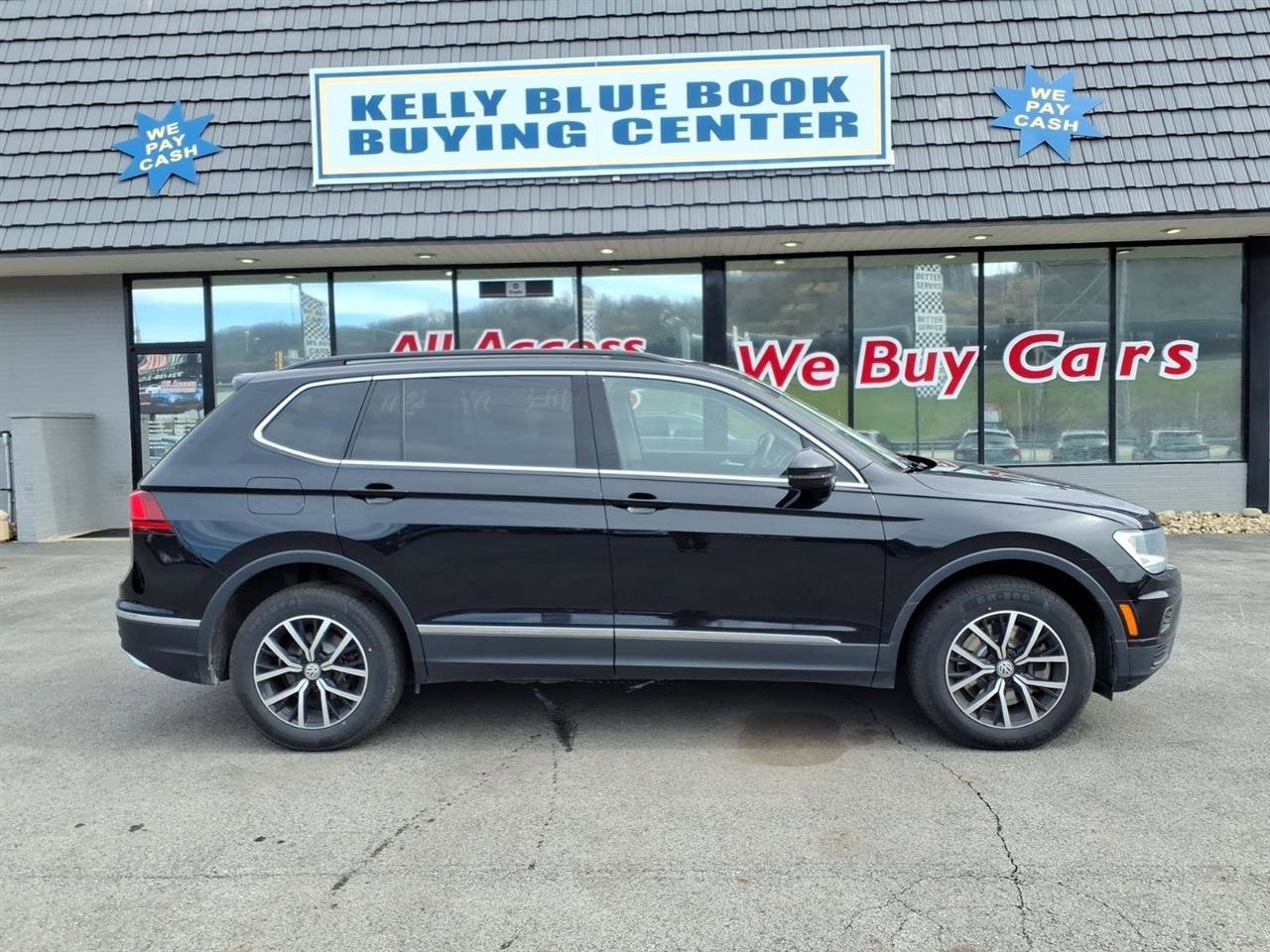 Used 2021 Volkswagen Tiguan SE