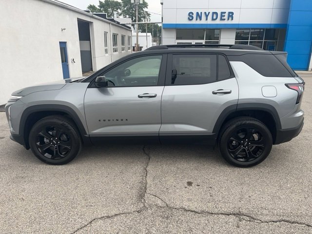 New 2026 Chevrolet Equinox LT w/ Convenience Package II image 2