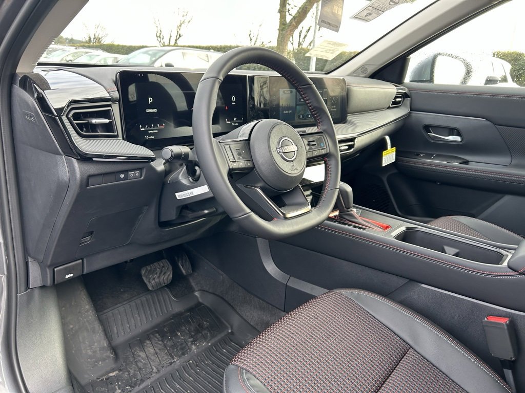 New 2025 Nissan Kicks SR w/ Illumination Package image 11