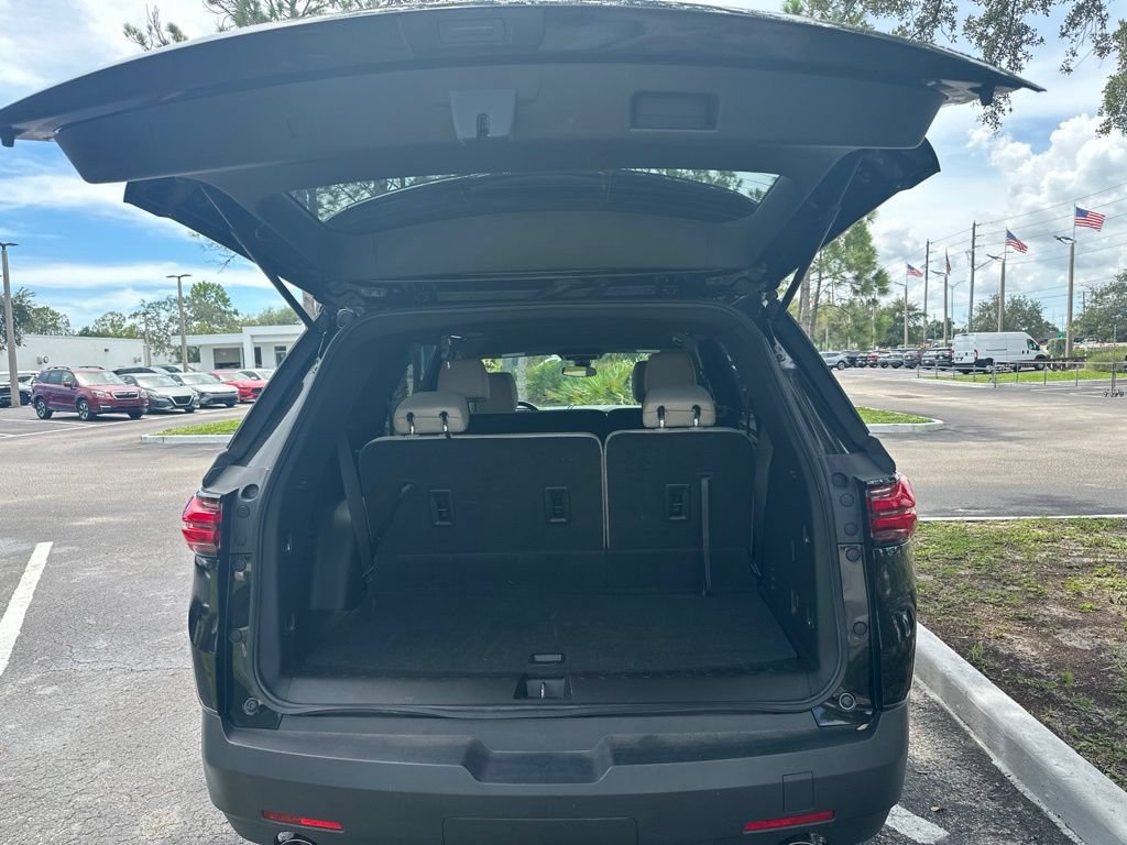 Used 2023 Chevrolet Traverse LS w/ Safety Package FWD image 12