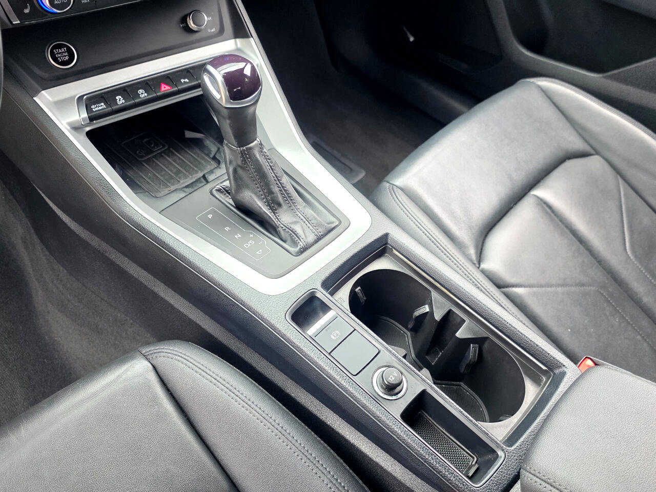 Used 2024 Audi Q3 2.0T Premium image 8