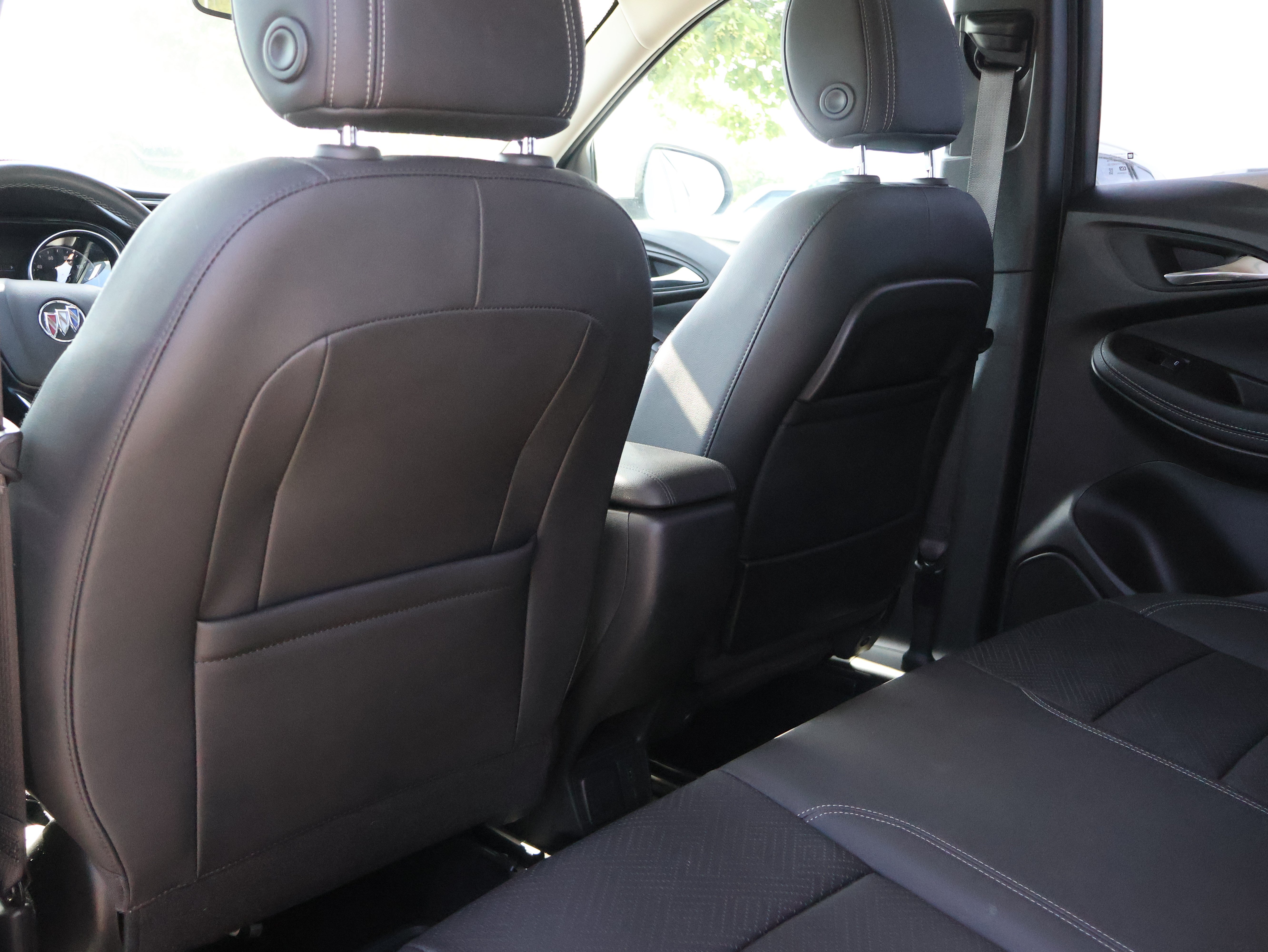 Used 2023 Buick Encore GX Essence w/ Experience Buick Package AWD/4WD image 19