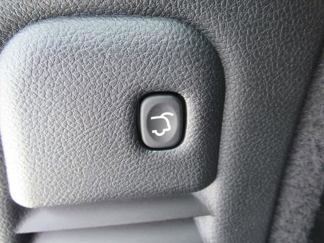 Used 2022 Dodge Durango GT image 35