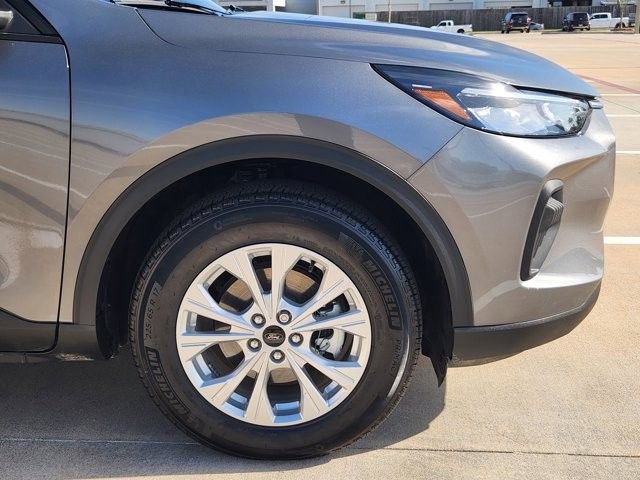 Used 2026 Ford Escape Active image 9