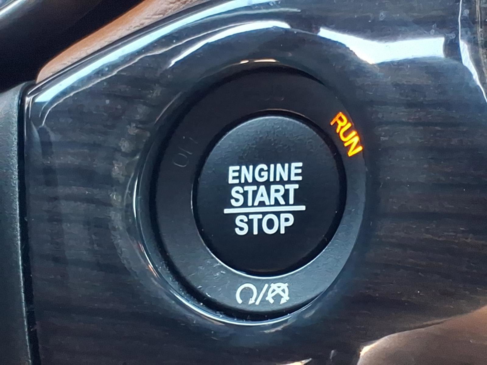 Used 2020 Jeep Grand Cherokee Overland image 33