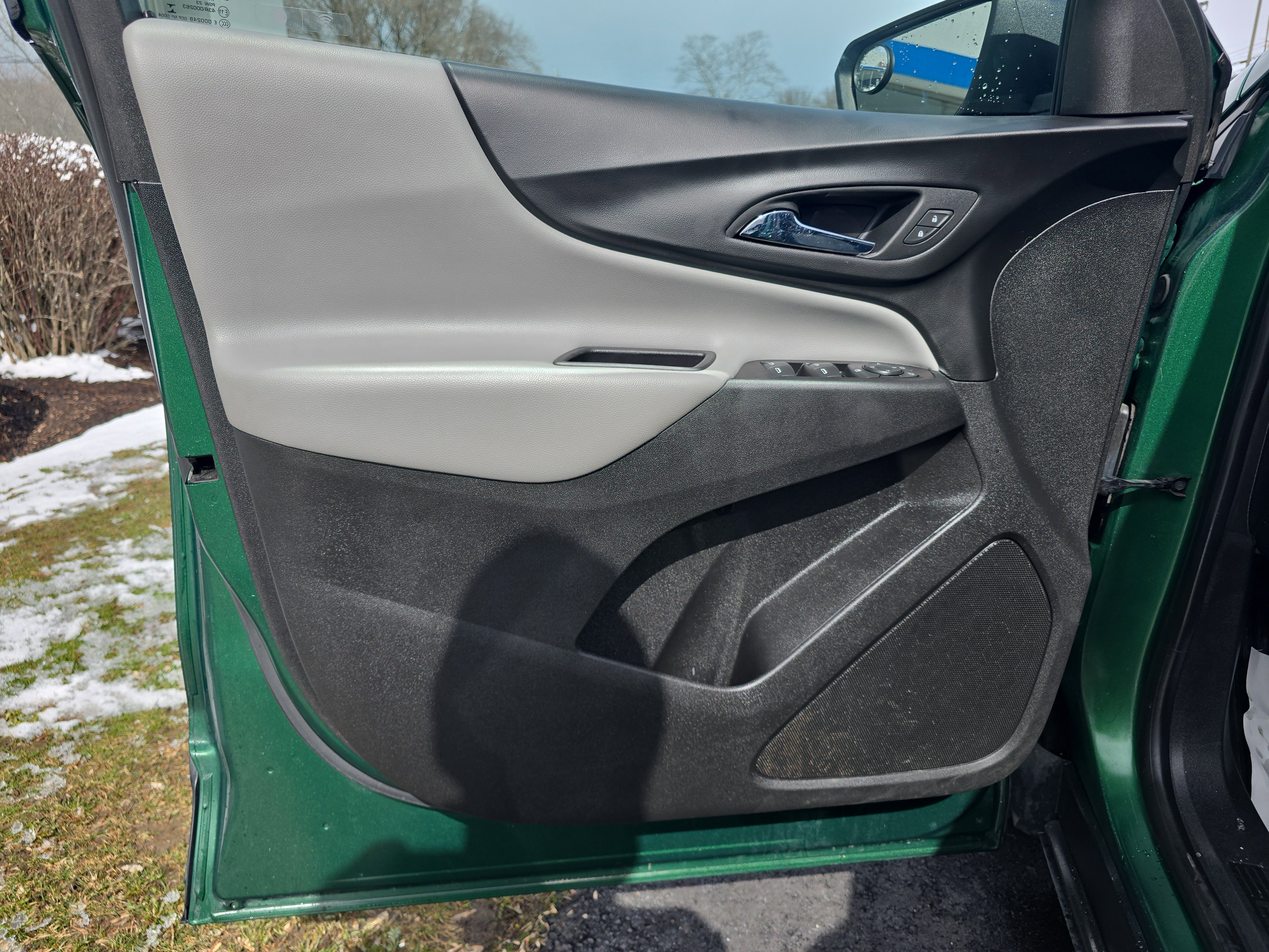 Used 2019 Chevrolet Equinox LS w/ LS Convenience Package image 17