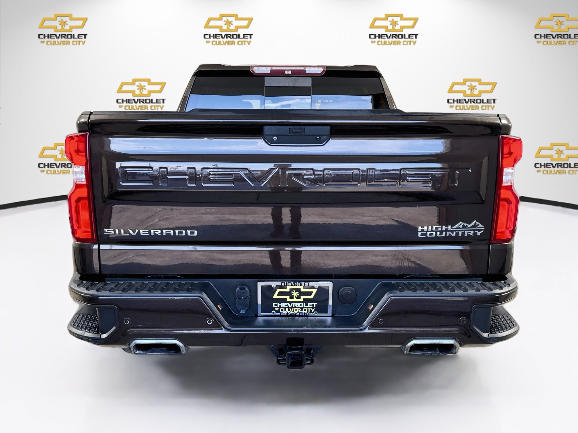 Used 2019 Chevrolet Silverado 1500 High Country w/ Technology Package RWD image 7