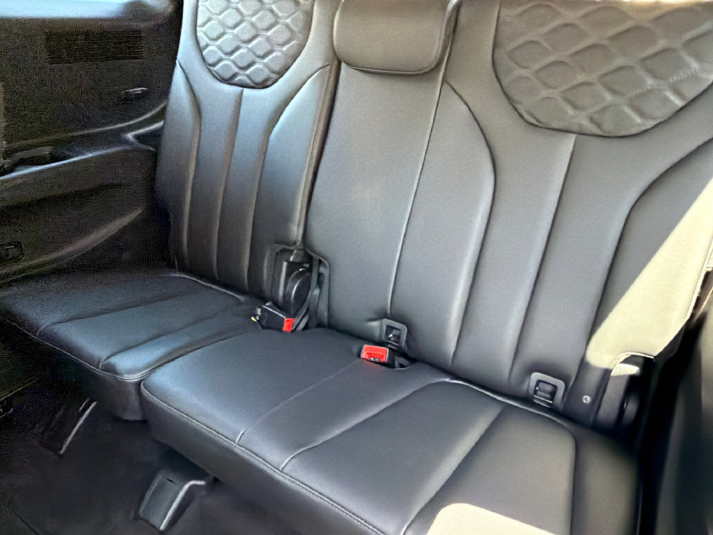 Used 2022 Hyundai Palisade Limited w/ Cargo Package AWD/4WD image 19