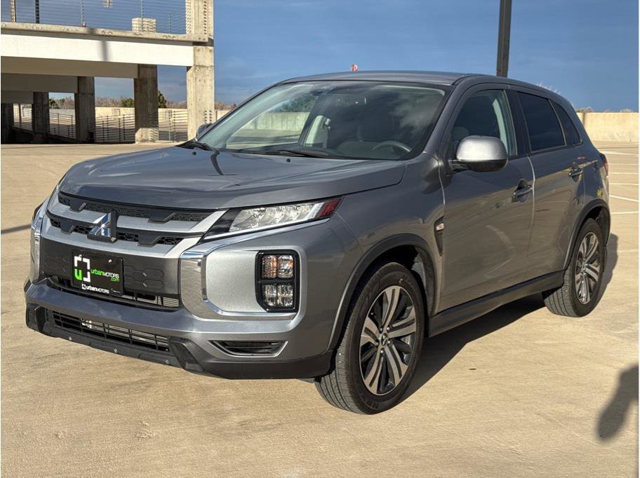 Used 2023 Mitsubishi Outlander Sport ES image 3