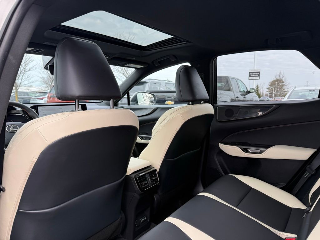 Used 2022 Lexus NX 350 AWD image 16