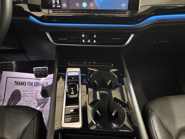 Used 2024 Volkswagen Atlas Cross Sport SEL R-Line image 9