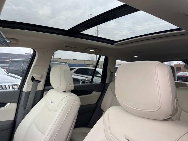 Used 2022 Cadillac XT6 Premium Luxury w/ LPO, Floor Liner Package AWD/4WD image 72