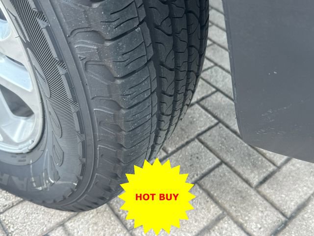 Used 2024 Jeep Grand Cherokee Laredo w/ Luxury Tech Group I image 14