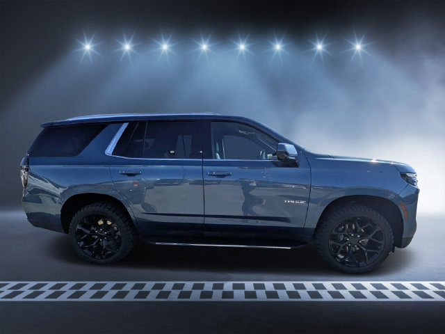 Used 2025 Chevrolet Tahoe LT AWD/4WD image 2