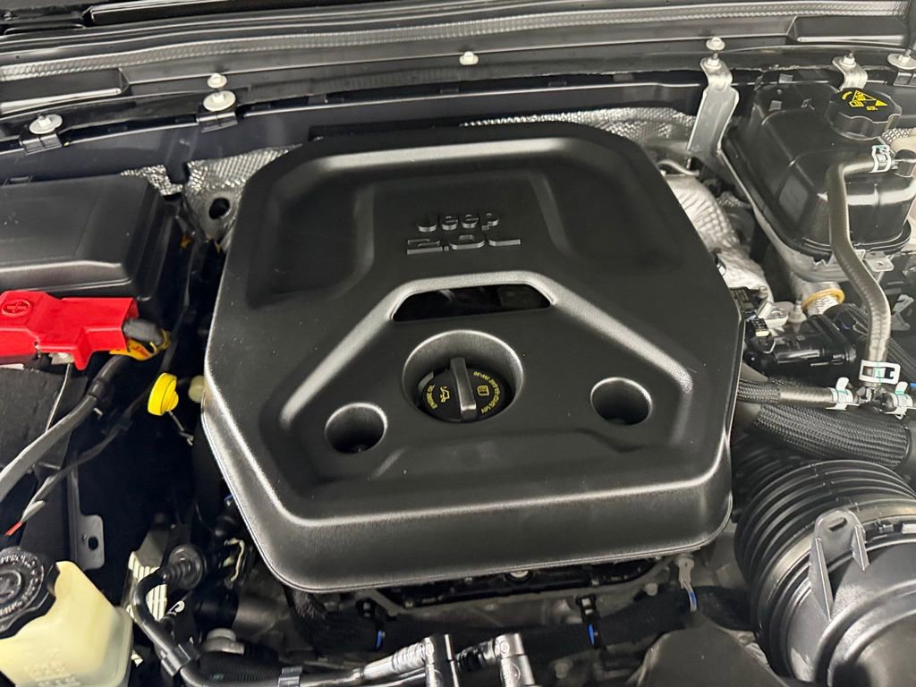Used 2024 Jeep Wrangler High Altitude AWD/4WD image 36