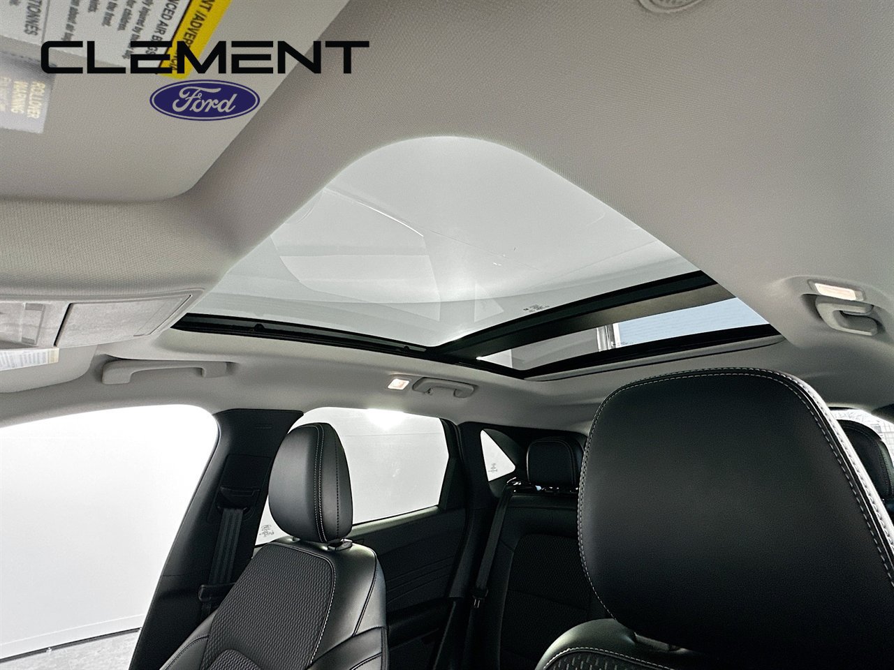 New 2025 Ford Escape SE FWD image 23