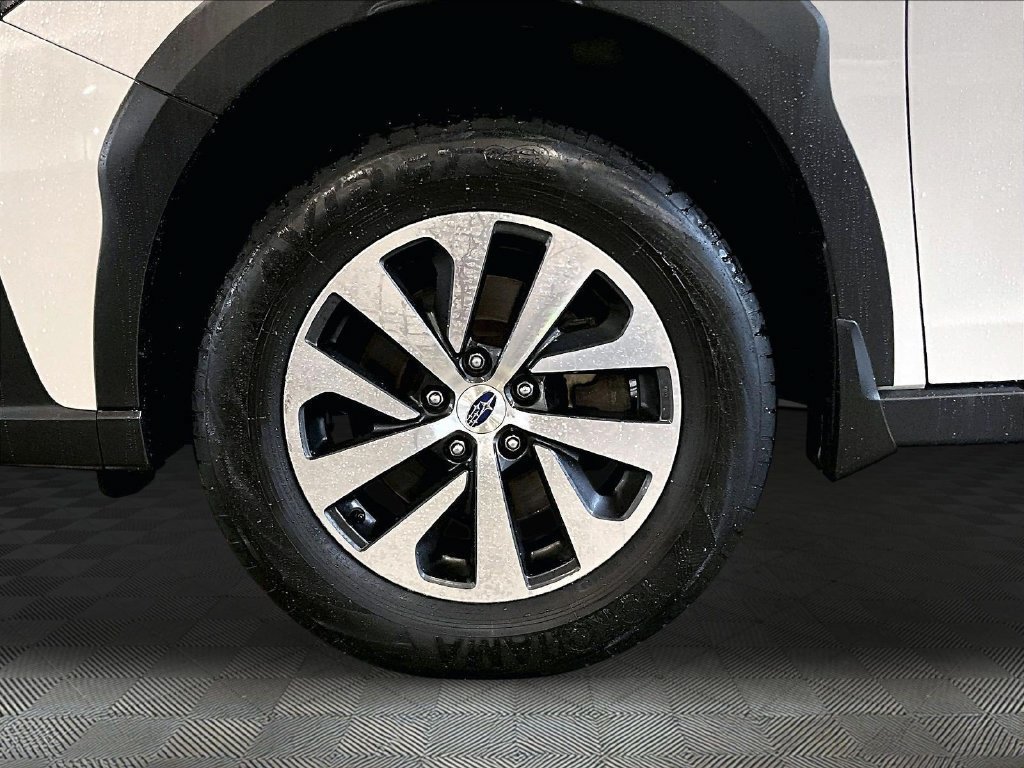 Used 2024 Subaru Outback Premium AWD/4WD image 7
