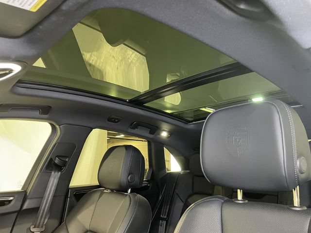 Certified 2026 Porsche Macan Turbo AWD/4WD image 18