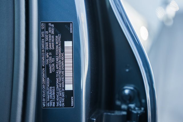 New 2026 Volvo XC60 B5 Core w/ Climate Package image 42