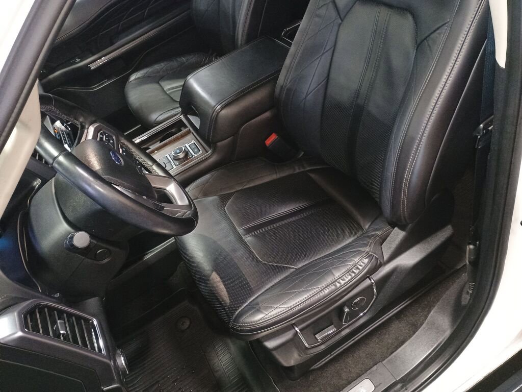 Used 2020 Ford Expedition Platinum image 5
