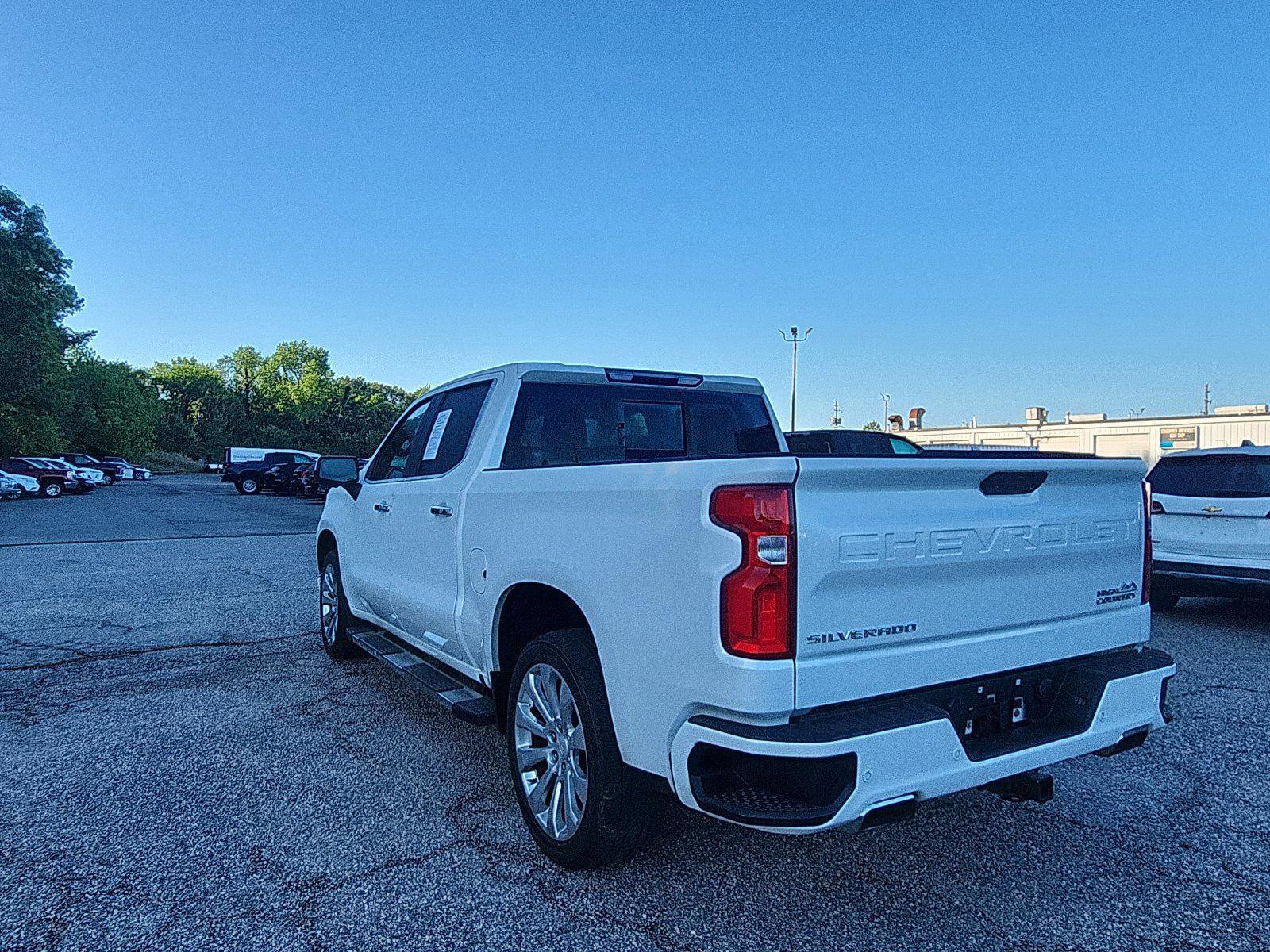 Used 2019 Chevrolet Silverado 1500 High Country AWD/4WD image 3