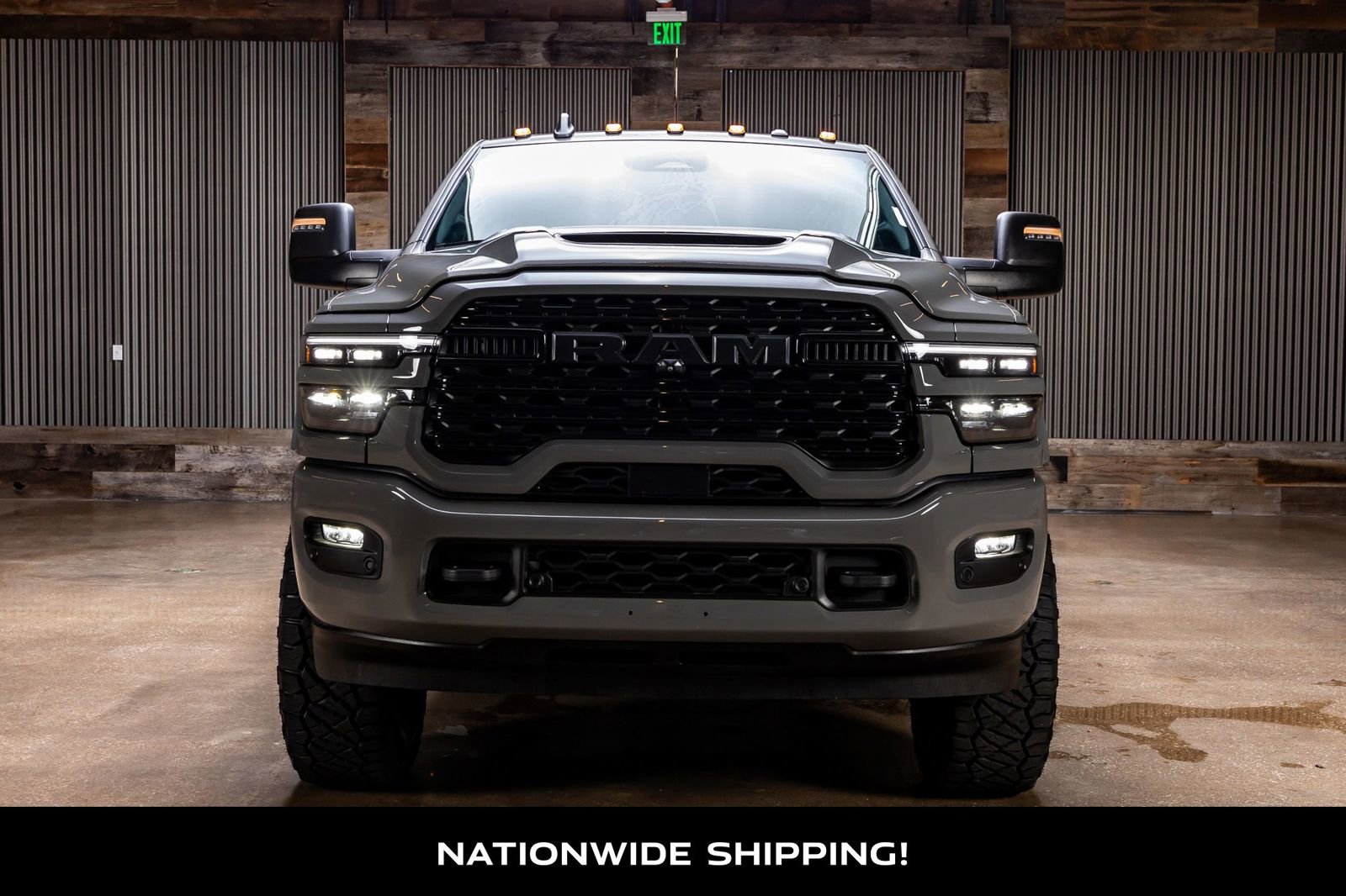Used 2025 RAM 3500 Limited AWD/4WD image 4