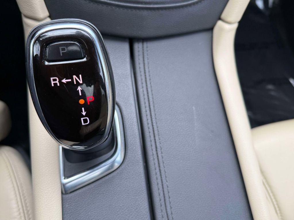 Used 2017 Cadillac XT5 Luxury w/ Driver Awareness Package image 25